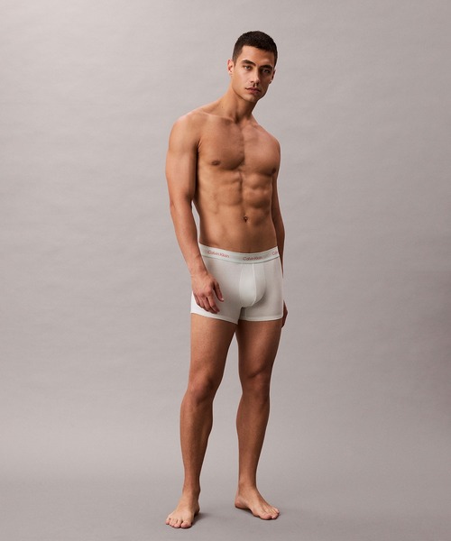 Calvin Klein（カルバン・クライン）の「2枚パック Icon Cotton Stretch ボクサーパンツ[JUNG KOOK / ジョングク着用商品]（ボクサーパンツ・メンズ・ブラック系その他/ブラック/マルチ/ホワイト/ブルー系その他/グレー系その他/ブラック×レッド/レッド系その他・L/M/XL/S）」の13枚目の写真