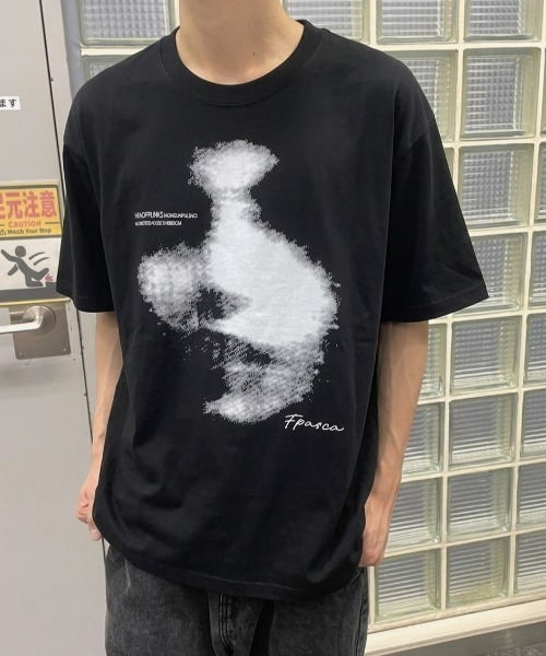 B.R.U(ブル)の「シルエットプリントTシャツアソート(Tシャツ/カットソー・メンズ・ブラック/レッド/ネイビー/オフホワイト/ブラック系その他/ピンク・FREE)」の1枚目の写真