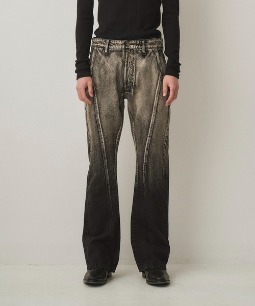 Juha（ユハ）の「GRADATION FLARE DENIM（デニムパンツ・メンズ・ブルー/ブラック・2/3/4）」の6枚目の写真