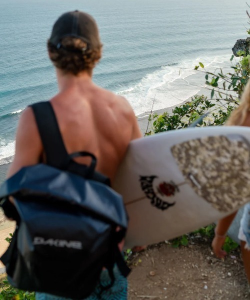 DAKINE（ダカイン）の「DAKINE メンズ CYCLONE LT WET/DRY ROLLTOP PACK 30L バックパック/リュック 【2025年春夏モデル】/ダカインロールトップバッグパック・リュックサック（バックパック/リュック・メンズ・ブラック・FREE）」の5枚目の写真