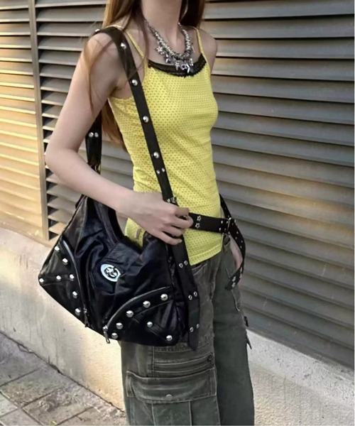 gossip!ロサンゼルス(ゴシップロサンゼルス)の「Y2k トレンディなレトロなオートバイスタイル 通勤 ショルダーバッグ(ショルダーバッグ・レディース・ブラック・FREE)」の1枚目の写真