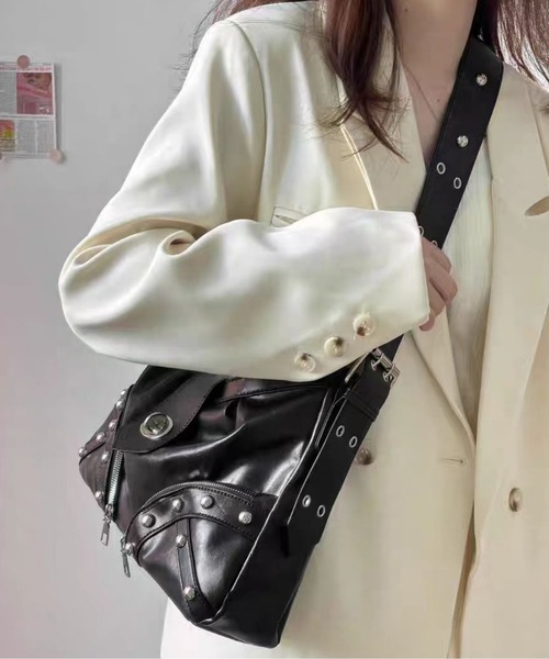 gossip!ロサンゼルス(ゴシップロサンゼルス)の「Y2k トレンディなレトロなオートバイスタイル 通勤 ショルダーバッグ(ショルダーバッグ・レディース・ブラック・FREE)」の13枚目の写真