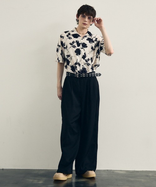 Shoowtime(ショウタイム)の「Retro flower pattern monotone open-neck shirt / レトロフラワーパターンモノトーン開襟シャツ(シャツ/ブラウス・メンズ・ホワイト系/ブラック系・MEDIUM/LARGE/X-LARGE)」の14枚目の写真