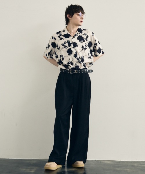 Shoowtime(ショウタイム)の「Retro flower pattern monotone open-neck shirt / レトロフラワーパターンモノトーン開襟シャツ(シャツ/ブラウス・メンズ・ホワイト系/ブラック系・MEDIUM/LARGE/X-LARGE)」の15枚目の写真