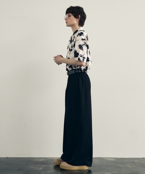 Shoowtime(ショウタイム)の「Retro flower pattern monotone open-neck shirt / レトロフラワーパターンモノトーン開襟シャツ(シャツ/ブラウス・メンズ・ホワイト系/ブラック系・MEDIUM/LARGE/X-LARGE)」の17枚目の写真