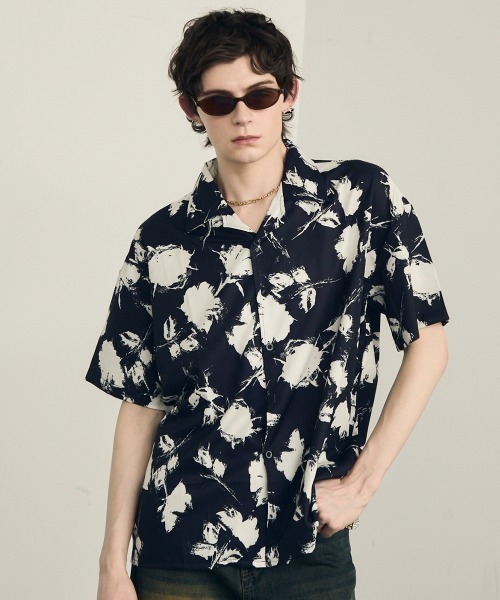 Shoowtime(ショウタイム)の「Retro flower pattern monotone open-neck shirt / レトロフラワーパターンモノトーン開襟シャツ(シャツ/ブラウス・メンズ・ホワイト系/ブラック系・MEDIUM/LARGE/X-LARGE)」の20枚目の写真