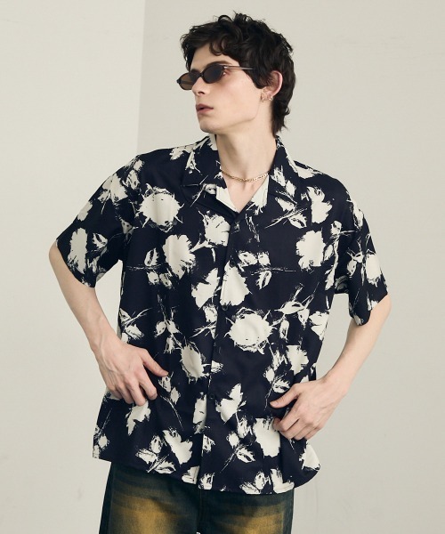 Shoowtime(ショウタイム)の「Retro flower pattern monotone open-neck shirt / レトロフラワーパターンモノトーン開襟シャツ(シャツ/ブラウス・メンズ・ホワイト系/ブラック系・MEDIUM/LARGE/X-LARGE)」の21枚目の写真