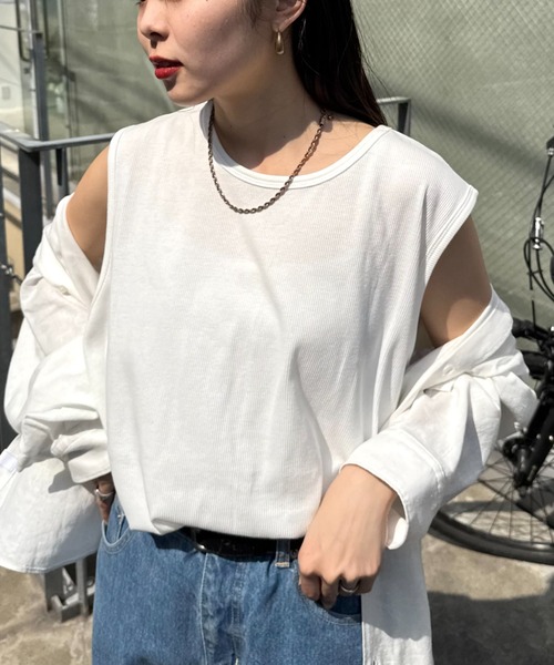 CIAOPANIC TYPY(チャオパニックティピー)の「【ユニセックス】接触冷感テレコリブノースリーブタンクトップ(タンクトップ・メンズ・ブラック系その他2/オフホワイト/ブラック系その他/グレー/ライトグレー/ホワイト系その他・ONE SIZE/MEDIUM/LARGE)」の2枚目の写真