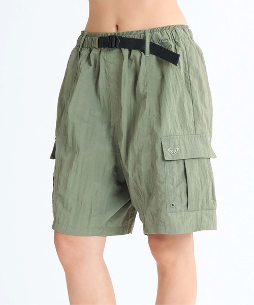 ROXY(ロキシー)の「WILD WANDER /ロキシーワイドシルエットカーゴハーフパンツ(その他パンツ・レディース・ブラック/グリーン/ブラウン・SMALL/LARGE/MEDIUM)」の18枚目の写真