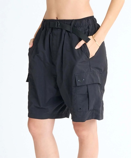 ROXY(ロキシー)の「WILD WANDER /ロキシーワイドシルエットカーゴハーフパンツ(その他パンツ・レディース・ブラック/グリーン/ブラウン・SMALL/LARGE/MEDIUM)」の5枚目の写真
