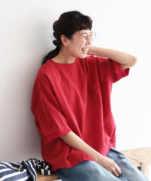 soulberry(ソウルベリー)の「夏の「あかい」ポケットプルオーバー(シャツ/ブラウス・レディース・レッド・M/L/LL/3L/4L/5L)」の2枚目の写真