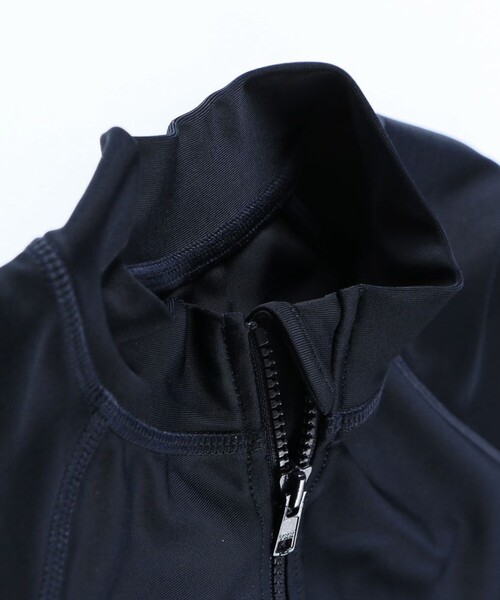 BRANSHES（ブランシェス）の「【WEB限定/スクール水着】長袖ラッシュガード（ラッシュガード・キッズ・ネイビー・130/140/150/120）」の5枚目の写真