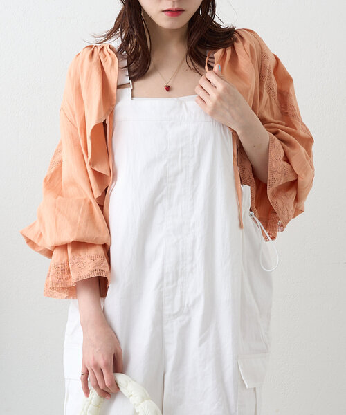 w closet(ダブルクローゼット)の「レース使いボレロブラウス(シャツ/ブラウス・レディース・オレンジ/ブラック/オフホワイト・FREE)」の3枚目の写真