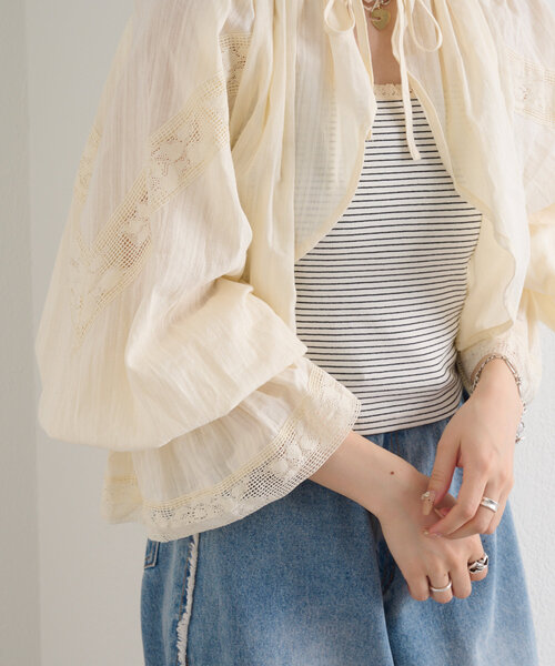 w closet(ダブルクローゼット)の「レース使いボレロブラウス(シャツ/ブラウス・レディース・オレンジ/ブラック/オフホワイト・FREE)」の10枚目の写真