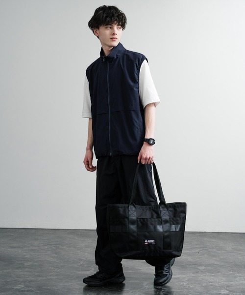 GERRY（ジェリー）の「GERRY ジェリー RUGGEDワンポイントロゴトートバッグ A4収納可能大容量バッグ 通勤通学バッグ（トートバッグ・メンズ・チャコール/ブラウン/ブラック・FREE）」の7枚目の写真