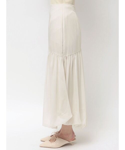 LAGUNAMOON(ラグナムーン)の「アシメ切替シアーバルーンスカート(スカート・レディース・アイボリー/チャコールグレー・MEDIUM/SMALL)」の8枚目の写真