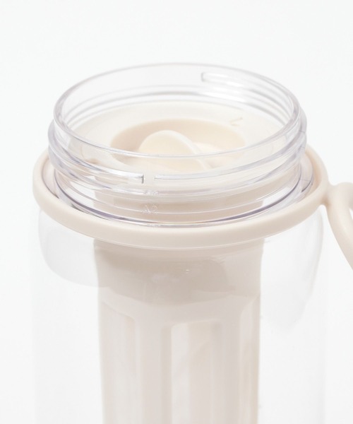 LAKOLE（ラコレ）の「ストレーナーボトル600ml / 415629（キッチンツール・レディース・アイボリー/チャコール・FREE）」の7枚目の写真