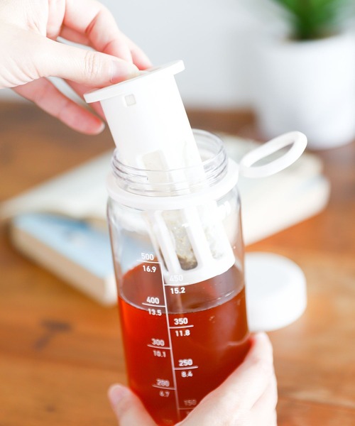 LAKOLE（ラコレ）の「ストレーナーボトル600ml / 415629（キッチンツール・レディース・アイボリー/チャコール・FREE）」の19枚目の写真