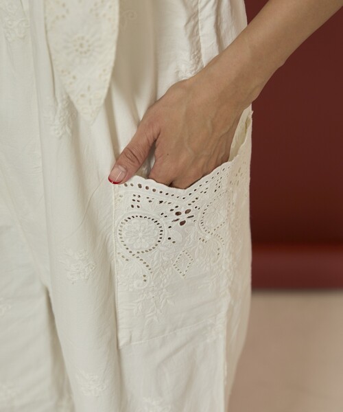 Freada（フリーダ）の「Freada/フリーダ カットワーク 刺繍 サロペット（サロペット/オーバーオール・レディース・ホワイト/ブラウン/ブラック・ﾌﾘ-）」の17枚目の写真