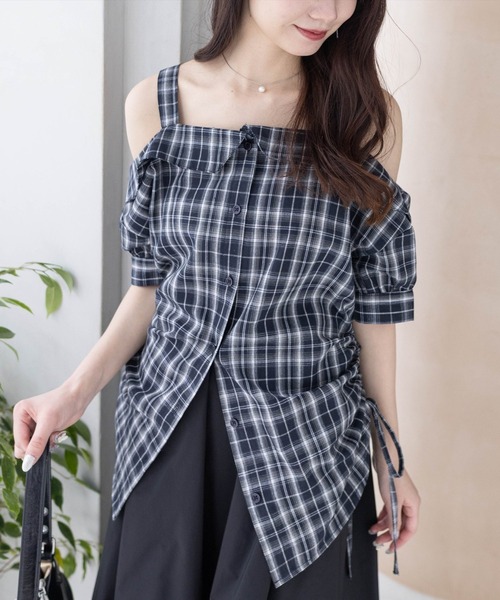 clear（クリア）の「オフショルチェックシャツ［大人カジュアル 夏］≪SS新作≫（シャツ/ブラウス・レディース・グリーン/ネイビー/オレンジ・F）」の2枚目の写真