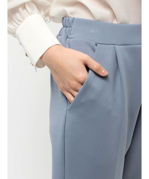 TONAL（トーナル）の「ストレッチスリムテーパードパンツ（その他パンツ・レディース・モカ/ライトグレー/チャコールグレー/ブルー・SMALL/MEDIUM/LARGE）」の12枚目の写真