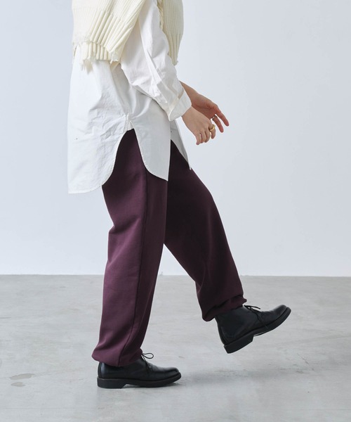 kha:ki(カーキ)の「「KHA:KI / カーキ」STRAIGHT SWEAT PANTS(スウェットパンツ・レディース・アッシュグレー/ライトイエロー/ブラック/ダークブラウン系・1/2)」の17枚目の写真