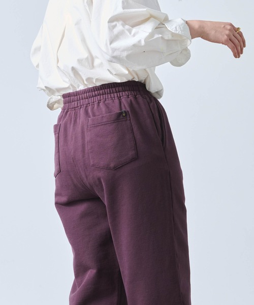kha:ki(カーキ)の「「KHA:KI / カーキ」STRAIGHT SWEAT PANTS(スウェットパンツ・レディース・アッシュグレー/ライトイエロー/ブラック/ダークブラウン系・1/2)」の21枚目の写真