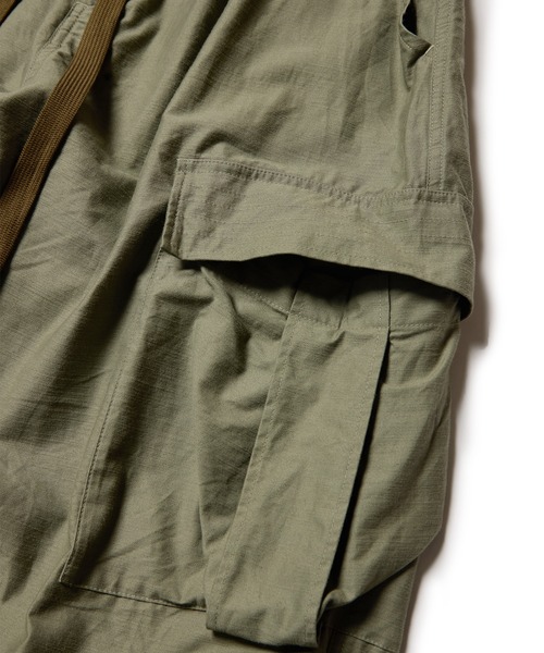 VIRGOwearworks（ヴァルゴウェアワークス）の「TANKER WIDE CARGO PANTS（カーゴパンツ・メンズ・カーキ/ブラック・2/3/4）」の10枚目の写真