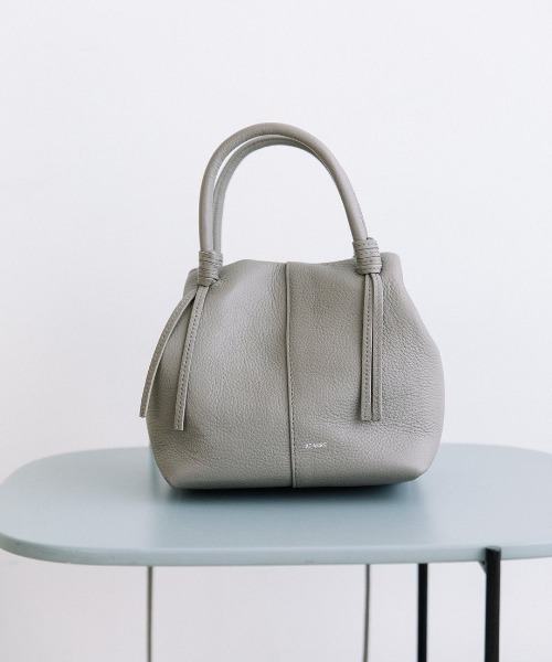Beau're(ヴュレ)の「【BEAURE/ビュレ】boat shape ショルダー Bag(ショルダーバッグ・レディース・ブラック/シルバー/グレー/ブラウン・FREE)」の6枚目の写真