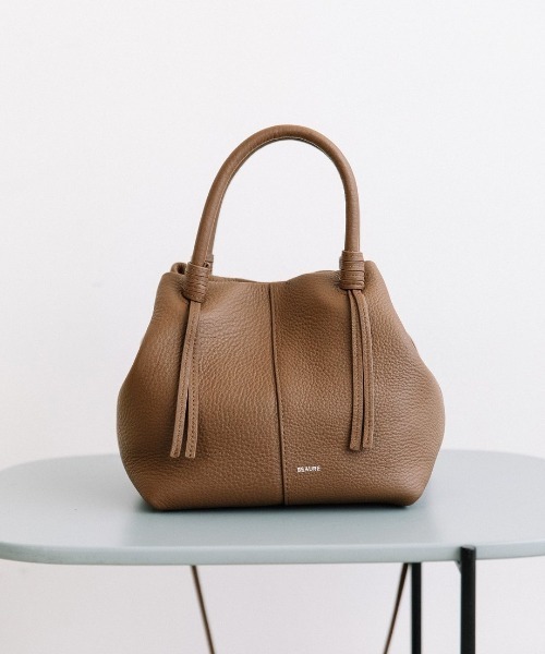 Beau're(ヴュレ)の「【BEAURE/ビュレ】boat shape ショルダー Bag(ショルダーバッグ・レディース・ブラック/シルバー/グレー/ブラウン・FREE)」の7枚目の写真