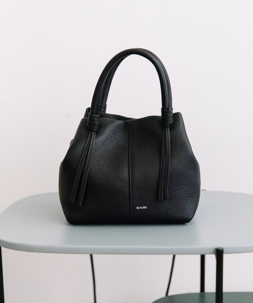 Beau're(ヴュレ)の「【BEAURE/ビュレ】boat shape ショルダー Bag(ショルダーバッグ・レディース・ブラック/シルバー/グレー/ブラウン・FREE)」の5枚目の写真