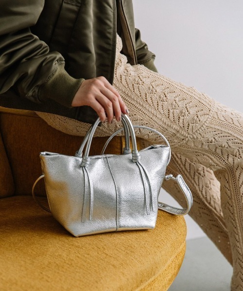 Beau're(ヴュレ)の「【BEAURE/ビュレ】boat shape ショルダー Bag(ショルダーバッグ・レディース・ブラック/シルバー/グレー/ブラウン・FREE)」の13枚目の写真