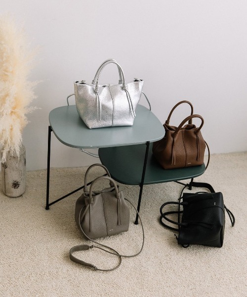 Beau're(ヴュレ)の「【BEAURE/ビュレ】boat shape ショルダー Bag(ショルダーバッグ・レディース・ブラック/シルバー/グレー/ブラウン・FREE)」の16枚目の写真