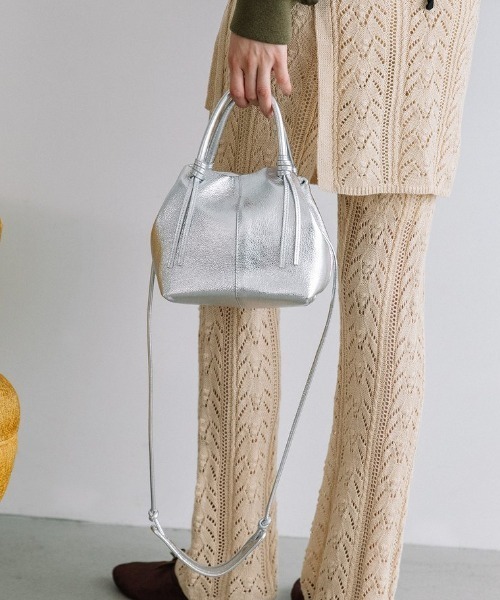Beau're(ヴュレ)の「【BEAURE/ビュレ】boat shape ショルダー Bag(ショルダーバッグ・レディース・ブラック/シルバー/グレー/ブラウン・FREE)」の8枚目の写真