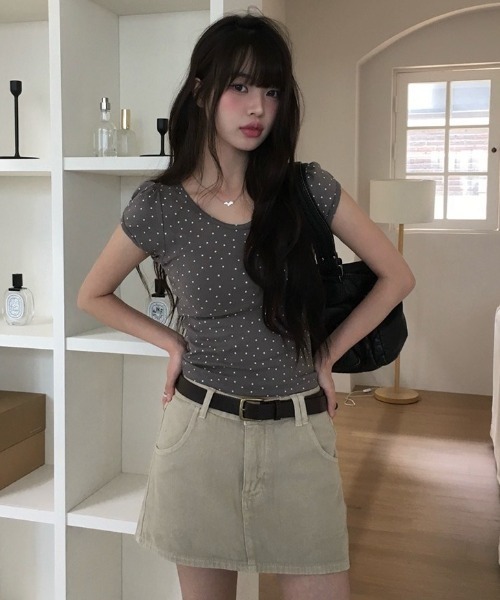 anyonemore(エニワンモア)の「クロップド星柄パフキャップ半袖Tシャツ(Tシャツ/カットソー・レディース・チャコール/アイボリー/ブラック・FREE)」の13枚目の写真