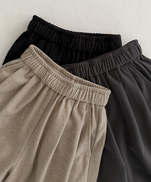 callautia(カラウティア)の「ウォームタックワイドイージーパンツ(スラックス・レディース・ブラック/グレイッシュベージュ/グレー・SMALL/MEDIUM/LARGE)」の17枚目の写真