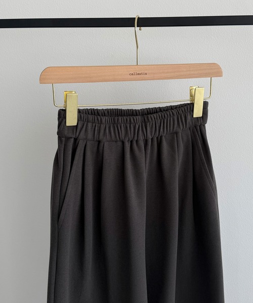 callautia(カラウティア)の「ウォームタックワイドイージーパンツ(スラックス・レディース・ブラック/グレイッシュベージュ/グレー・SMALL/MEDIUM/LARGE)」の18枚目の写真