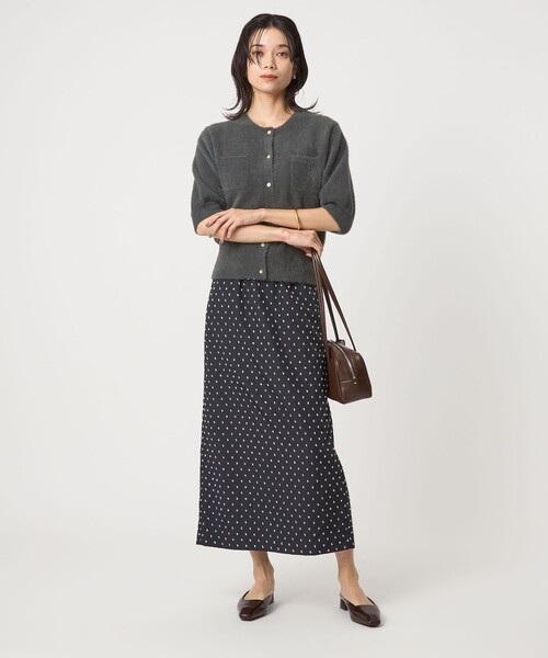 green label relaxing(グリーンレーベルリラクシング)の「フラッフフェザー ショートスリーブ ニット カーディガン -ウォッシャブル-(カーディガン/ボレロ・レディース・オフホワイト/ライトブルー/ダークブラウン/ダークグレー・FREE)」の22枚目の写真