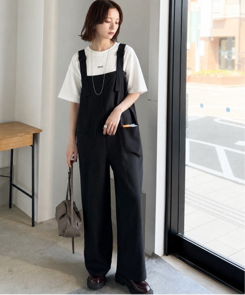 classicalelf(クラシカルエルフ)の「【体型カバー】年中着られる、シワになりにくい高見え大人サロペット。サイドポケットデザインハイウエストサロペット(サロペット/オーバーオール・レディース・チャコール/ベージュ/ブラック・LARGE/X-LARGE/SMALL/MEDIUM)」の12枚目の写真