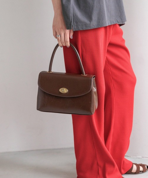 LOWRYS FARM（ローリーズファーム）の「フラップボストンＢＡＧ　572258（ボストンバッグ・レディース・ブラウン/ブラック・FREE）」の11枚目の写真