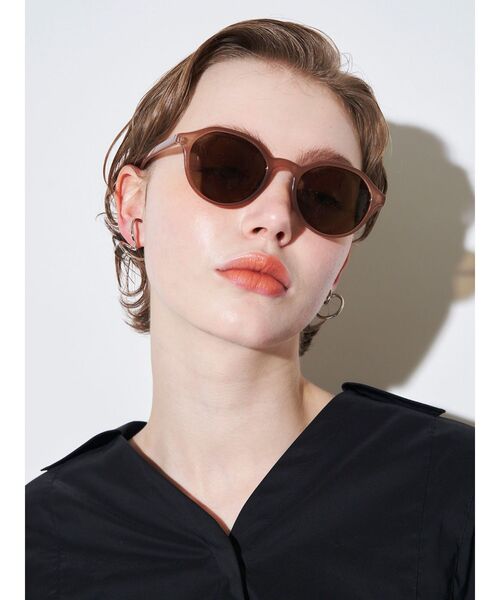 ELENDEEK（エレンディーク）の「ボストンサングラス（サングラス・レディース・ブラック/ライトグレー/ブラウン・FREE）」の17枚目の写真