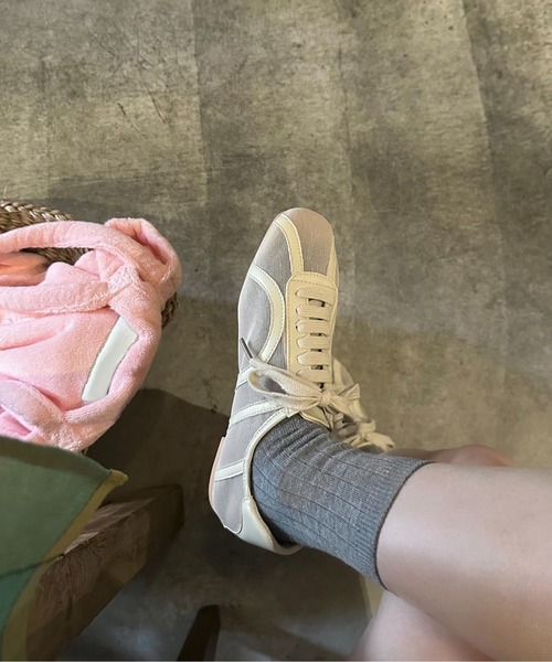 lawgy（ラウジー）の「mesh line accent sneaker / メッシュラインアクセントスニーカー（スニーカー・レディース・アイボリー/ブラック・SMALL/MEDIUM/LARGE）」の5枚目の写真