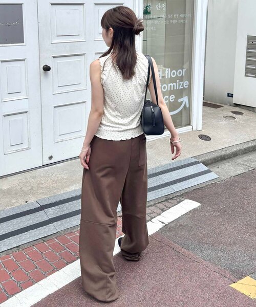 DISCOAT（ディスコート）の「【umm.】メロー前リボンタンク（タンクトップ・レディース・ホワイト系その他/オフホワイト/ブラック/アイボリー・FREE）」の14枚目の写真