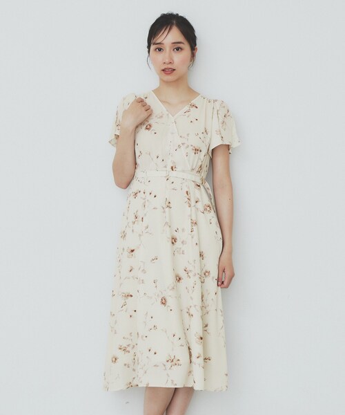 index(インデックス)の「カシュクールフラワーワンピース【洗濯機洗い可】(ワンピース・レディース・チャコール/ベージュ系その他3/グリーン系1・40/38/36)」の22枚目の写真