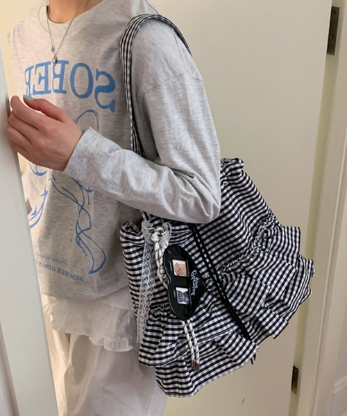 SHEPP(シープ)の「【A4サイズ対応/大容量】ギンガムチェックフリル巾着トートバッグ(トートバッグ・レディース・ブルー/ブラック/レッド・F)」の16枚目の写真