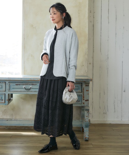 SMILE LAND（スマイルランド）の「＜大きいサイズ＞綿100％裏毛裾ラウンドカーディガン（カーディガン/ボレロ・レディース・杢グレー/ブラック・5L～6L/3L～4L/L～LL）」の12枚目の写真