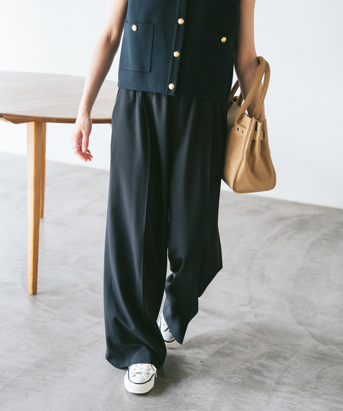 Spick & Span（スピックアンドスパン）の「《追加2》トロストレッチイージーパンツ（スラックス・レディース・ブラック/ベージュ/その他1・36/38）」の13枚目の写真