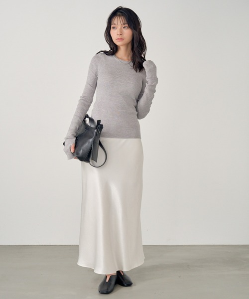 attiree（アティレー）の「【５色展開】【S,M,Lサイズ展開】サテンスカート（スカート・レディース・チャコールグレー/グレー/ブラック/アイボリー/ベージュ・SMALL/MEDIUM/LARGE）」の12枚目の写真