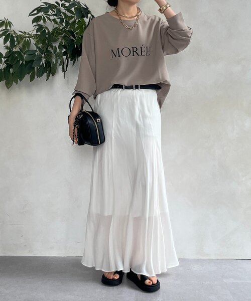 DouDou(ドゥドゥ)の「カットジョーゼットMOREEロゴTEEブラウス(シャツ/ブラウス・レディース・ベージュ/オフホワイト/チャコールグレー・FREE)」の22枚目の写真
