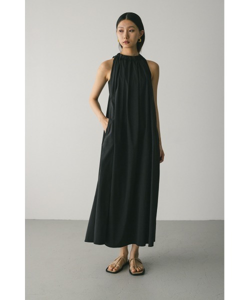 STYLEMIXER(スタイルミキサー)の「撥水ネックギャザーワンピース(ワンピース・レディース・アイボリー/ブラック/カーキ・SMALL/MEDIUM)」の14枚目の写真